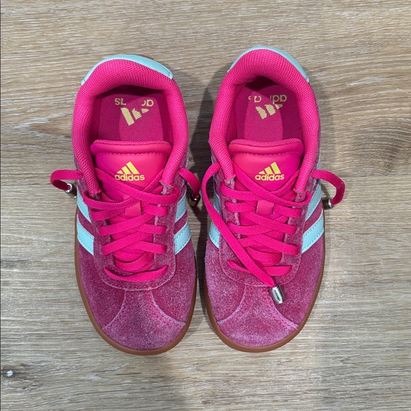 Adidas Fuchsia and Aqua Sneakers - Picture 3 of 4